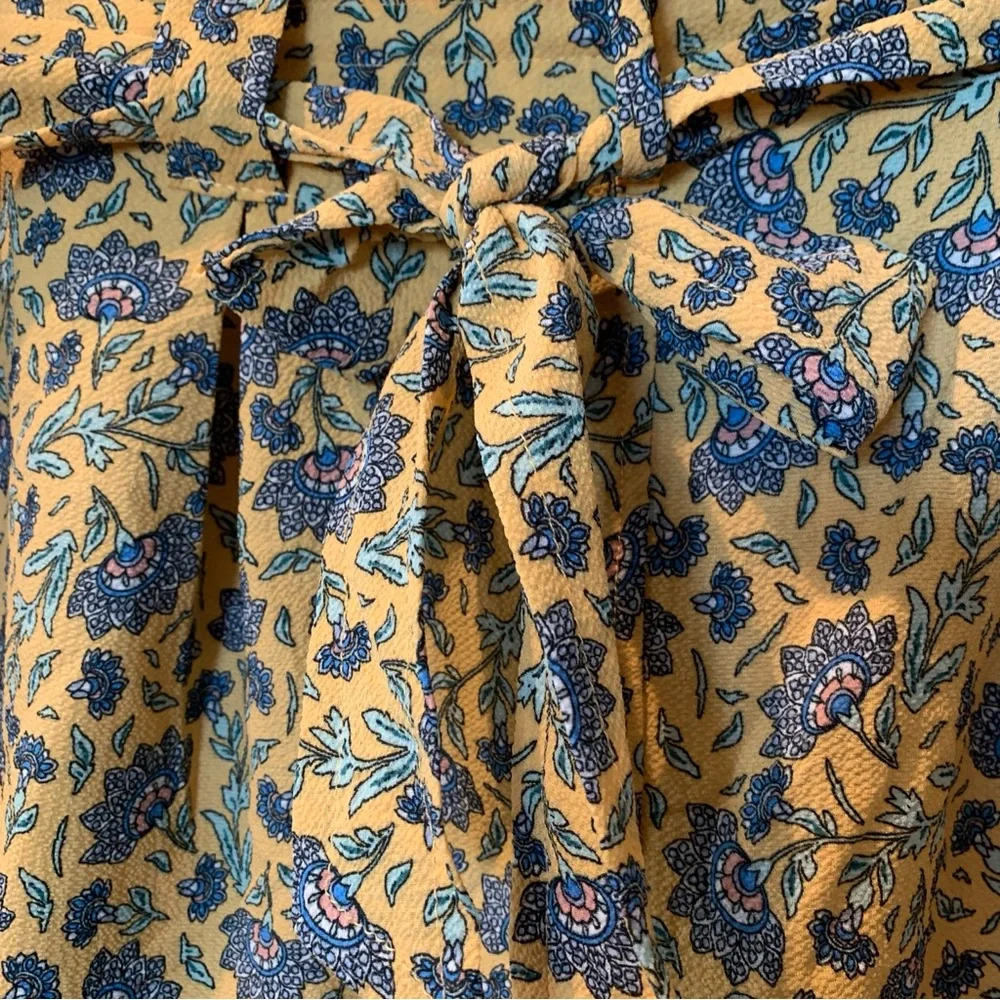 MAX STUDIO Women’s Floral Tie Front Elastic Waist Shorts Small